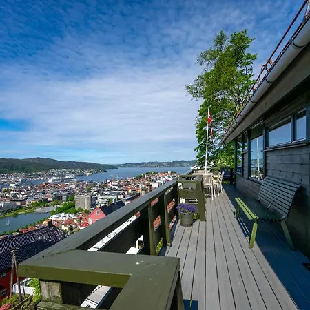 Сasa de vacaciones Skyline View - Nordic Above *
